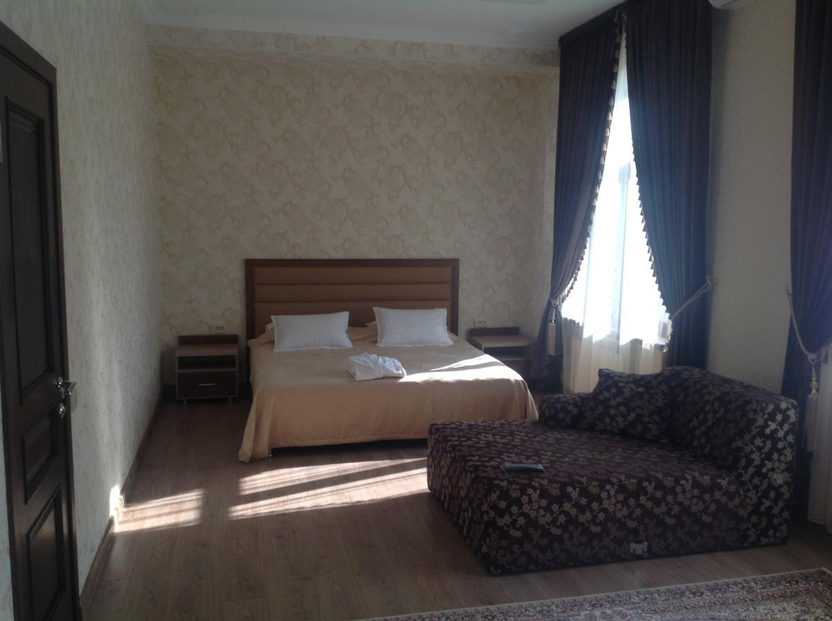 Dostyk Hotel Qizilorda Buitenkant foto