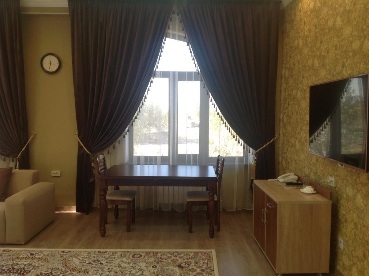 Dostyk Hotel Qizilorda Buitenkant foto