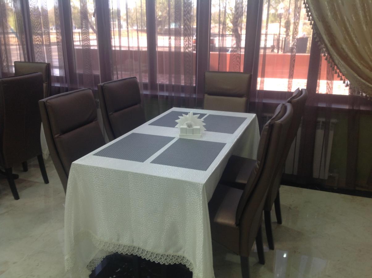 Dostyk Hotel Qizilorda Buitenkant foto
