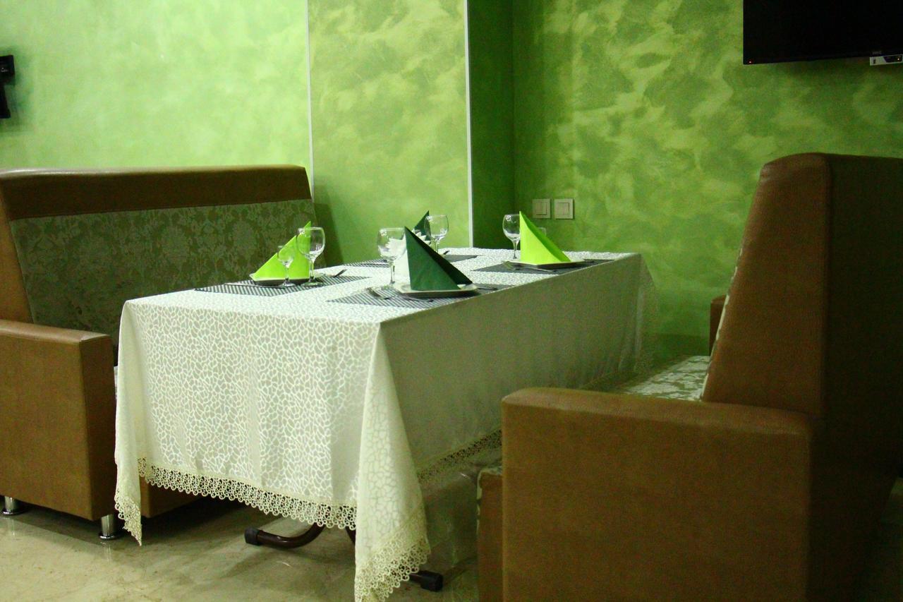 Dostyk Hotel Qizilorda Buitenkant foto